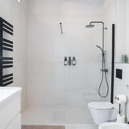 Maximilianstrasse * Augusta