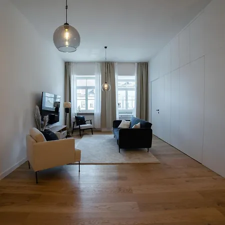 Апартаменты Maximilianstrasse