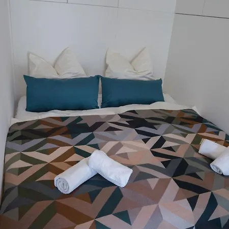 Maximilianstrasse * Augusta