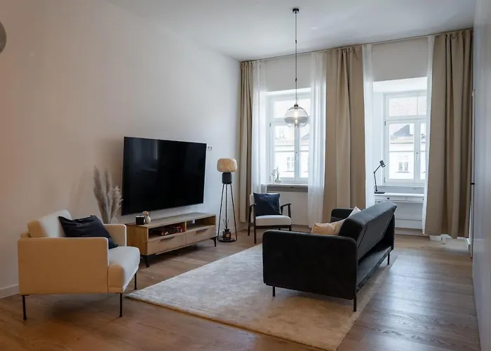 Maximilianstrasse Apartment Augsburg